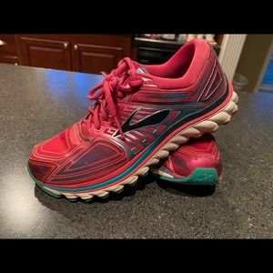 Women’s size 8.5 Brooks Glycerin G13 running shoes